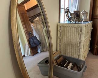 Vintage Oval Giltwood Mirror second image