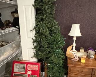 Artificial Christmas Tree with Prestrung Lights