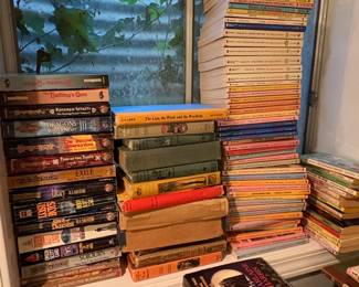 Assorted Collection of Childrens Books, Featuring Dr. Seuss and Series Books fifth image
