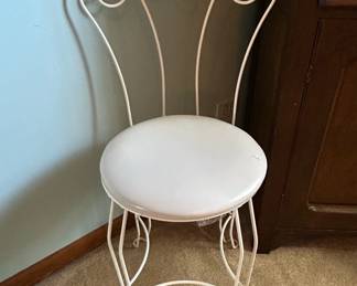 Vintage White Wrought Iron Ice Cream Parlor Vanity Stool