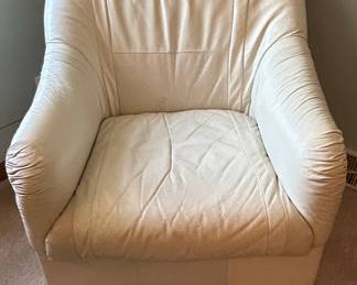 Chateau Dax Italian Leather Lounge Chair
