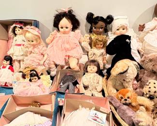 Assorted Vintage Dolls and Stuffed Animals, including Madame Alexander and Ginny Dolls fourth image