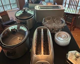 Assorted Kitchen Appliances CrockPots, Oster Toaster, Food Processor, and Cut Glassware Set