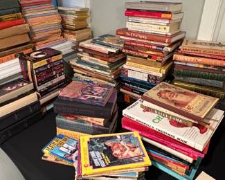 Assorted Collection of Childrens Books, Featuring Dr. Seuss and Series Books fourth image