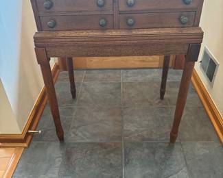 Spool/Desk 