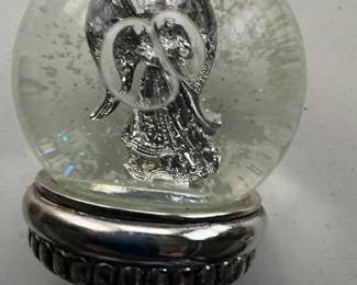 Wallace Silversmiths Musical Angel Snow Globe