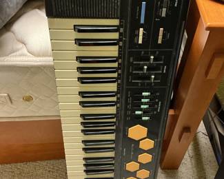 Casio Casiotone CT-510 Electronic Keyboard