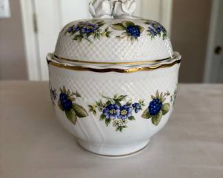 Hollohaza Porcelain Jar