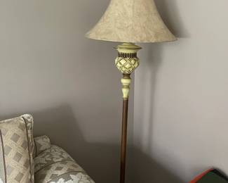 Floor lamp