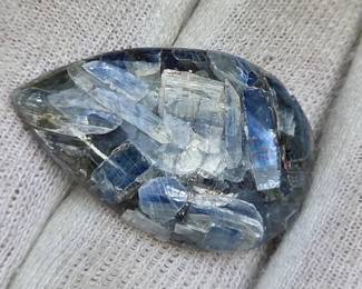 24.86 Carat Natural Kyanite in Quartz