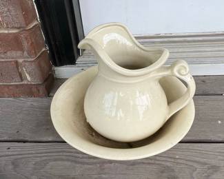 Wash Basin and Pitcher Set
