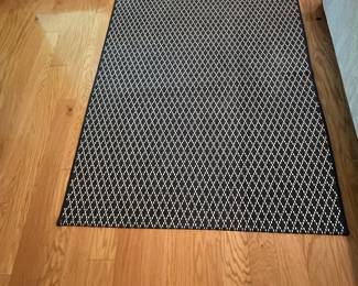 Room Essentials Diamond Pattern Area Rug