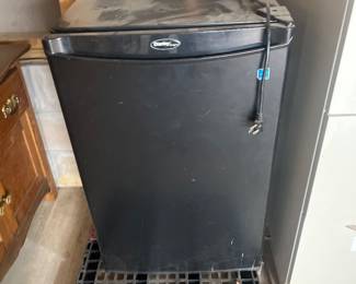 Mini Fridge 