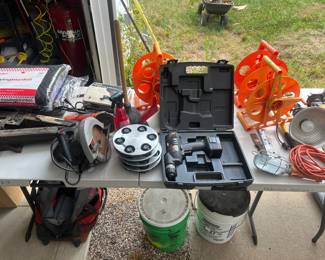 Tools, Chevy Silverado Center Caps