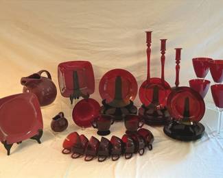 Red Dining Glassware