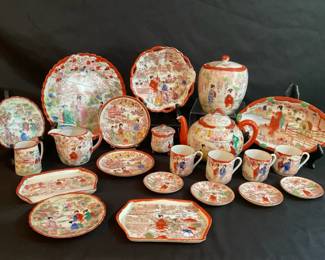Red Detailed Japanese Porcelain