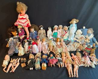 World Of Dolls