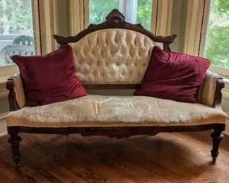 TA112VVictorian Style Loveseat Settee With Pillows est $1200