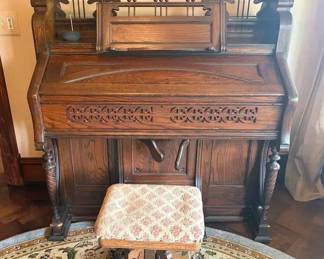 TA154Antique church Organ  Stool 