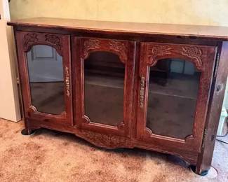 TA128Antique Wood Cabinet Credenza With Light And Glass Doors est $250