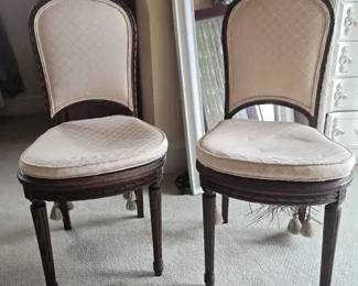 TA139Louis XVI French Neoclassical Style Chairs