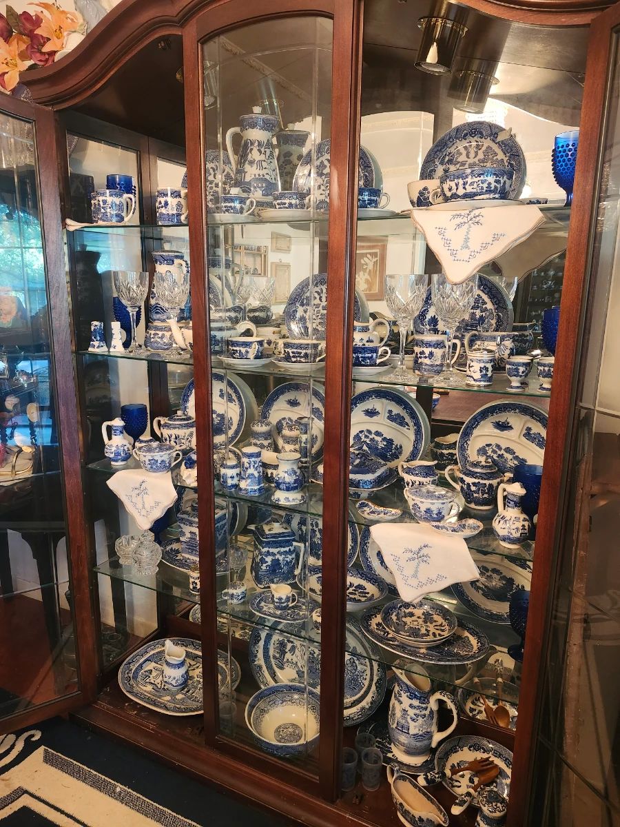 Blue Willow Transferware and Flow Blue, Lighted Display Cabinet