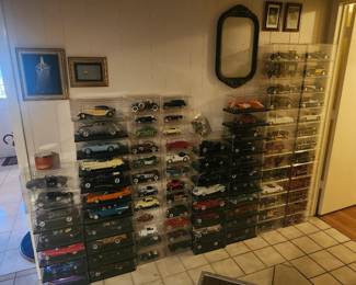Danbury Mint model cars of all kinds