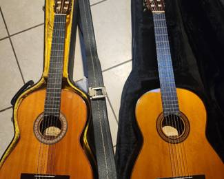 Acoustic Guitars with Cases (4)