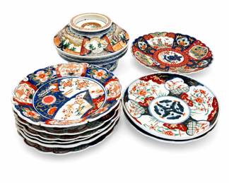 Lot 403A: 8 Japanese Imari Plates & a Covered Bowl