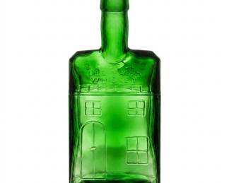 Lot 21: E.G. Booz's Old Cabin Whiskey Bottle Reproduction