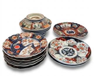 Lot 403: 8 Japanese Imari Porcelain Plates & Covered Bowl