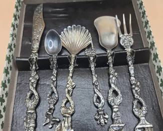 Sheffield Silver Plate Italiam Laurel Fruit Culterly Set In Original Box