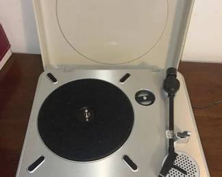 Silver ION iPT01 Portable Turntable