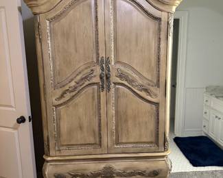 From when Restoration Hardware was really into French Proveincial in the early aughts.