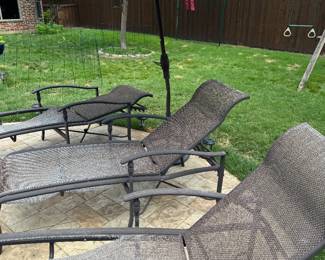 https://www.sunnylandfurniture.com/b/Mallin/13/Anthem/40