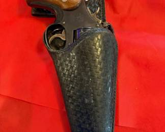 1901 California Highway Patrol Swith and Wesson 38 Revolver with Original Quick Release Holster in Beautiful Condition (many more pics and detail at the bottom of this page)