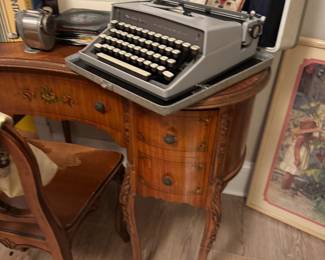 Vintage Smith-Corona Sterling Portable Typewriter with Case