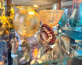 Art Glass, Crystal, Porcelain Figurines & Decorative Collectibles