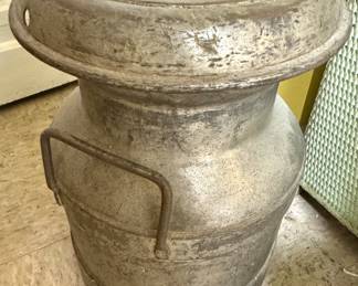 Antique Galvanized Steel Milk Can with Lid