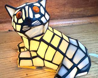Tiffany Style Stained Glass Cat Accent Lamp