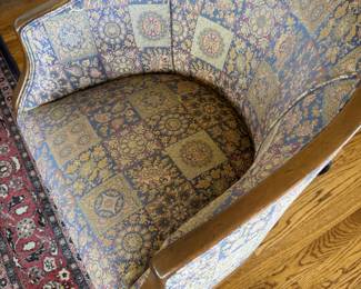 Barrel Back Upholstered Accent Chair