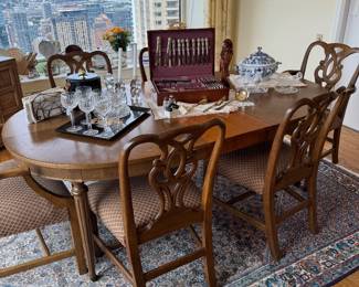 Chippendale Style Mahogany Dining Table with Six Chairs and 