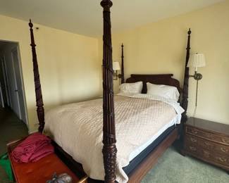 Henredon Aston Court Mahogany Four Poster Bed