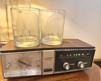 Lloyd’s Solid State AM Clock Radio with Two Crystal Cave 35th Anniversary Chicago Skyline Glasses