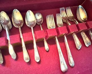 1847 Rogers Bros. Silverplate Flatware Set with Floral Pattern & Wooden Storage Chest