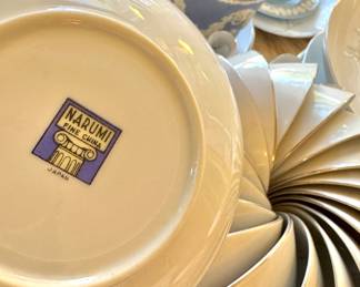 N. Arumi Fine China Japan Bamboo Leaf Pattern Dinnerware Collection with Gold Trim, Teacups, Saucers, Bowls, Plates & Serving Pieces