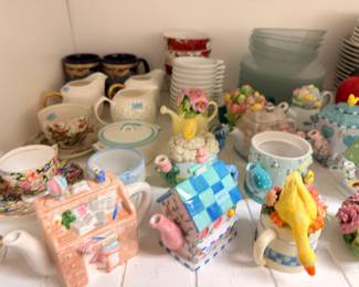 Collectible novelty teapots, cottage and floral, large lot