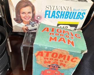 Vintage Atomic Robot Man toy box, Sylvania flashbulbs