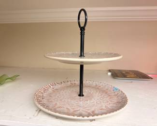 Two-tier lace pattern serving stand