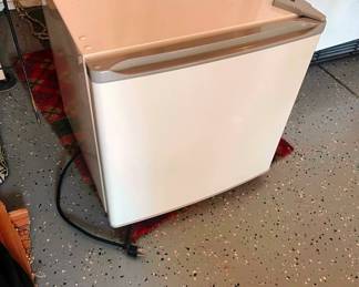 Mini fridge